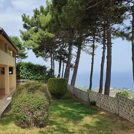 La Pace Village Residence Club Тропеа Екстериор снимка