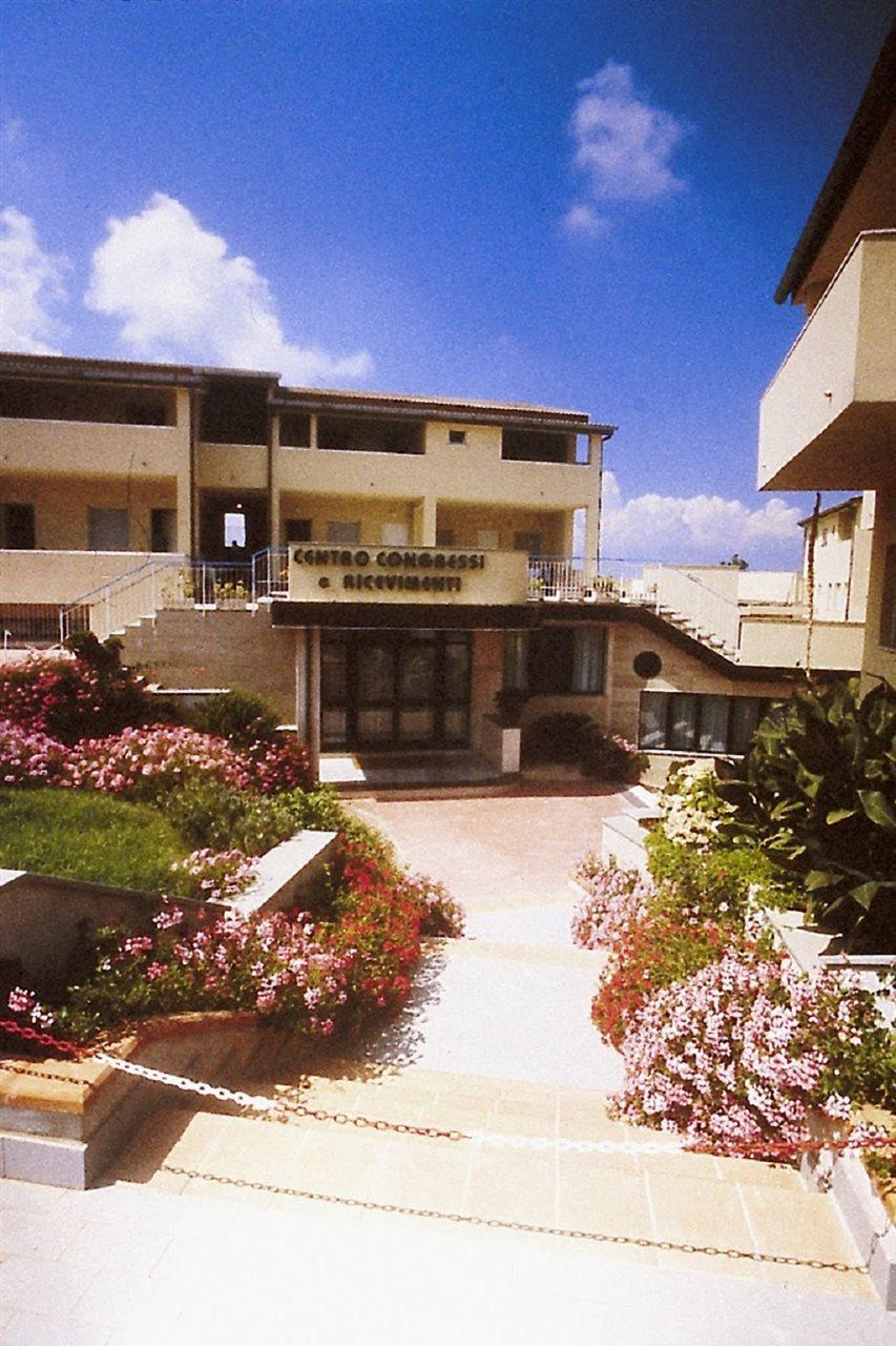 La Pace Village Residence Club Тропеа Екстериор снимка
