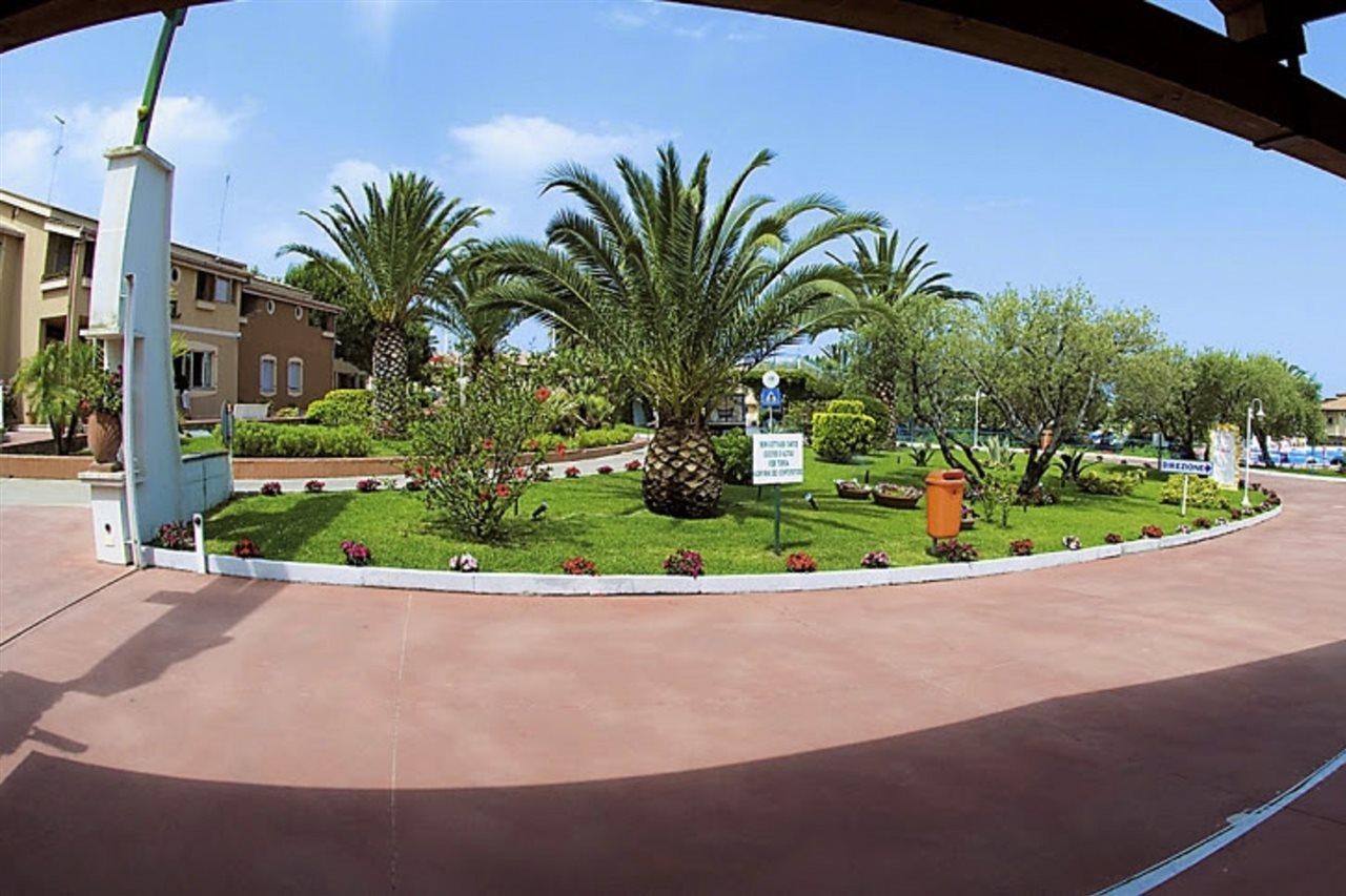 La Pace Village Residence Club Тропеа Екстериор снимка