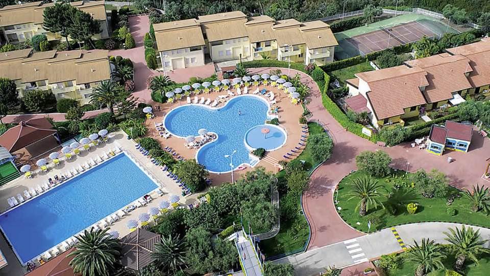 La Pace Village Residence Club Тропеа Екстериор снимка