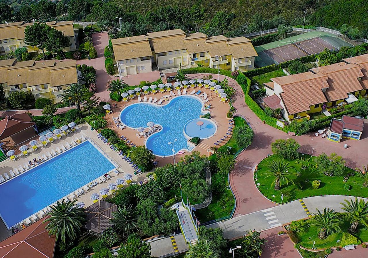 La Pace Village Residence Club Тропеа Екстериор снимка